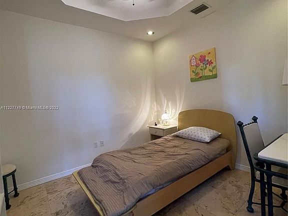 5th image of 4855 Ponce De Leon Blvd #A