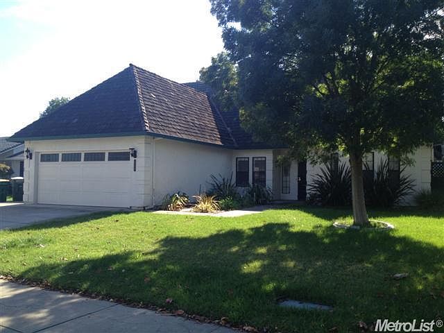 1st image of 926 Shadow Creek Dr