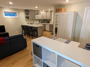 6828 34th Ave NE, Seattle, WA 98115
