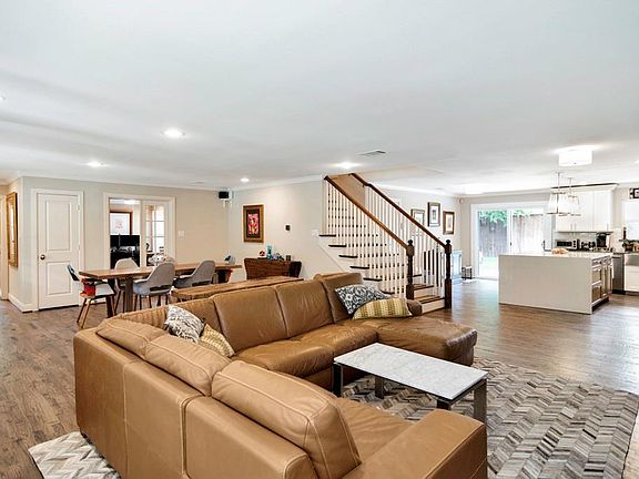 5th image of 5838 Palm Ln