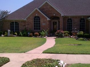 121 Paige Ln, Forney, TX 75126