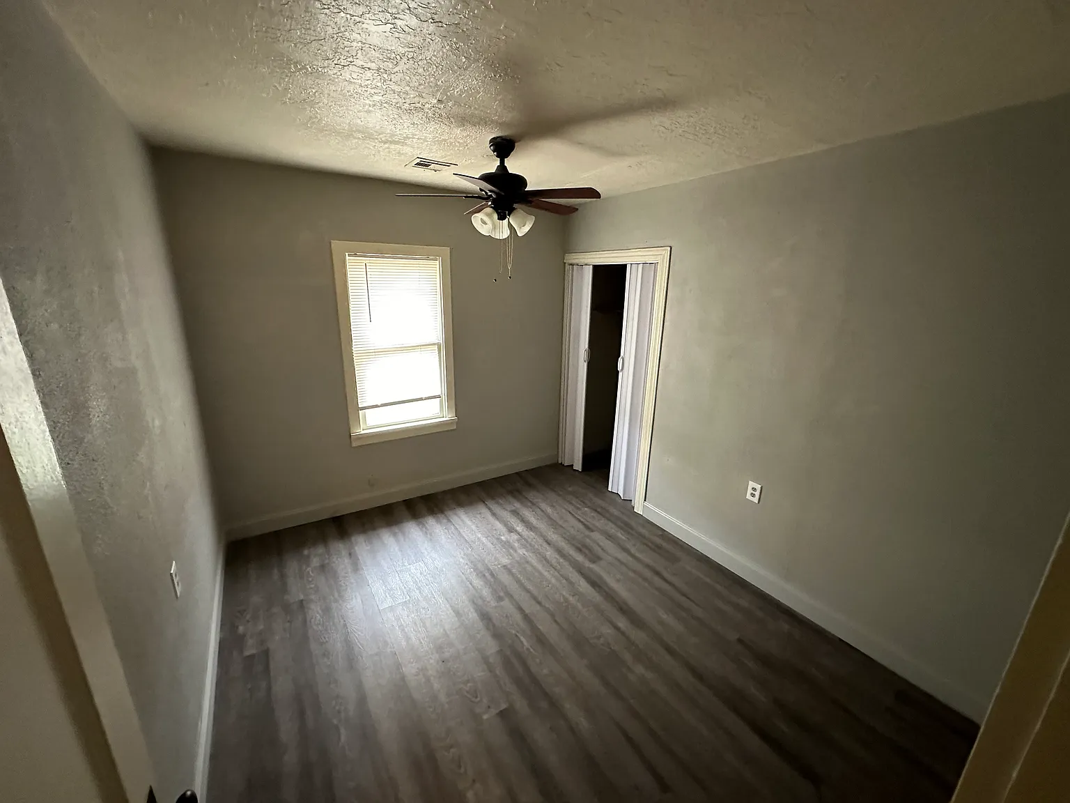 2 bed, 850 sqft, $700 — Photo 4