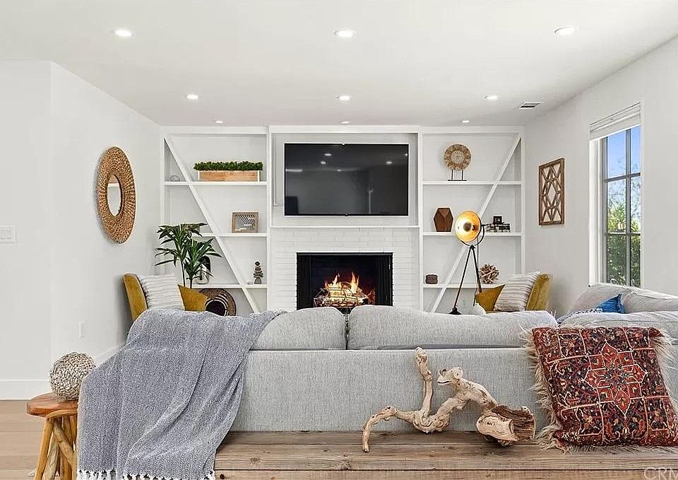 1st image of 3498 Cabrillo Blvd