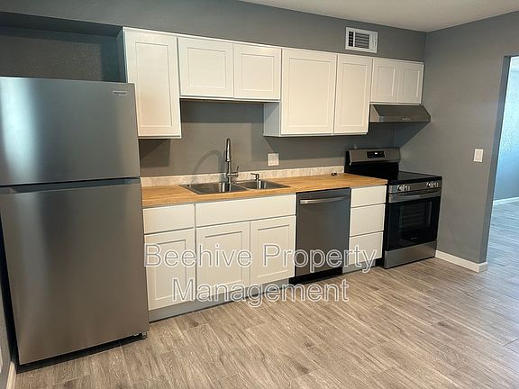 5th image of 1315 W 4th St