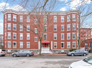98 Grant St APT 5, Portland, ME 04101