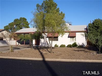 1st image of 2620 N Norton Ave