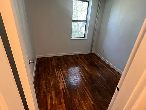 4th image of 100 Woodworth Ave #5