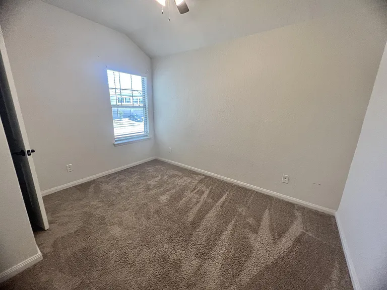10335 Lynwood Crk — Photo 13