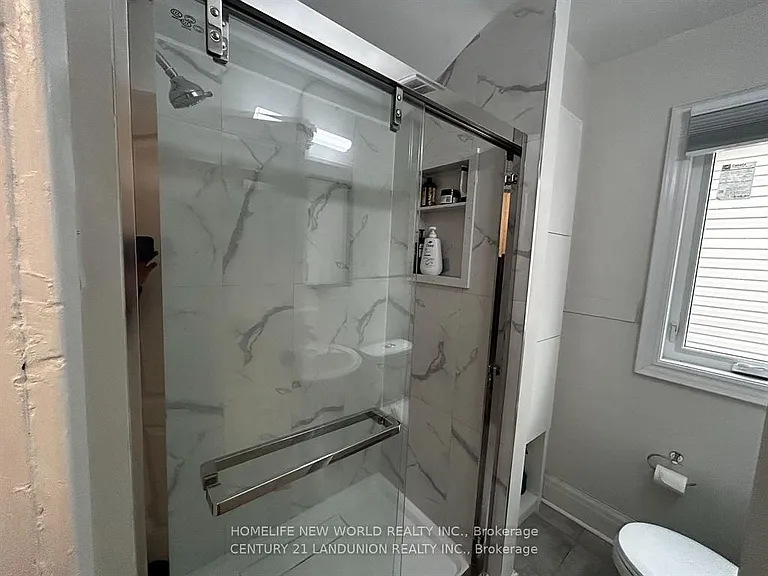 46 Arnold St #2-1 — Photo 22