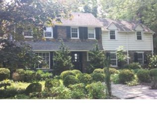 1129 N Woodbine Ave, Narberth, PA 19072