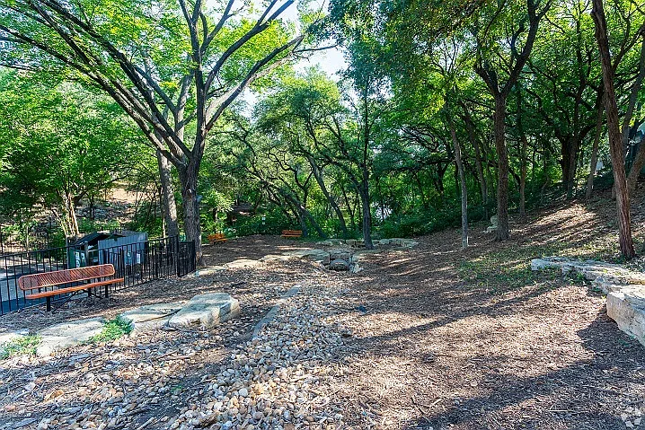 Retreat at Barton Creek — Photo 19