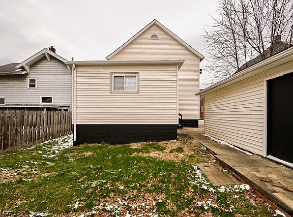 5th image of 2812 7th St NW