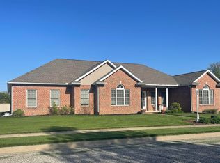 1706 Greenfield Dr, Morton, IL