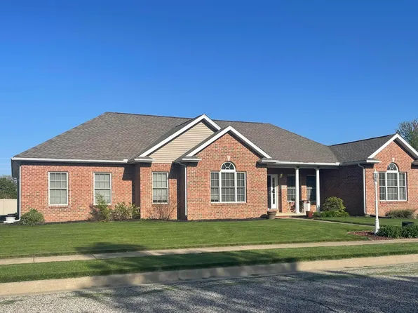 1706 Greenfield Dr, Morton, IL 61550