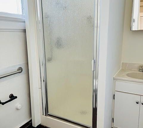 5th image of 311 11th Ave APT 14