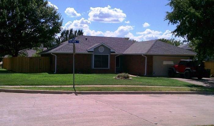 Front corner Lot view