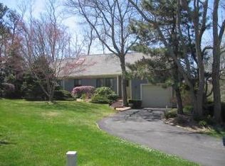 12 Knoll Ln, Brewster, MA 02631