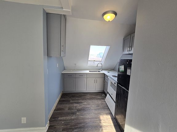 5th image of 620 Beverley Rd APT 3