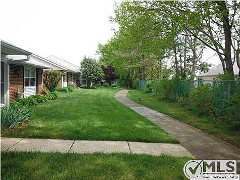 3rd image of 1253C Hamilton Ct