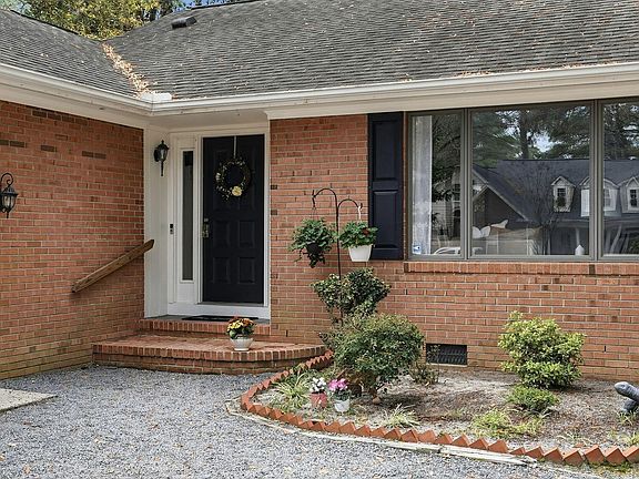 2nd image of 55 Westchester Circle