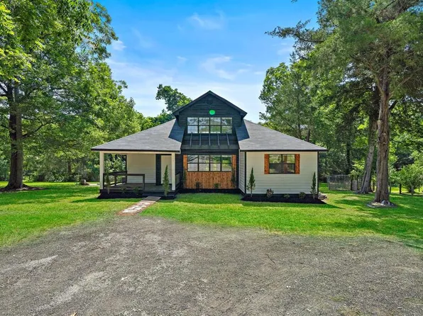 420 County Road 427 Loop, Dayton, TX 77535