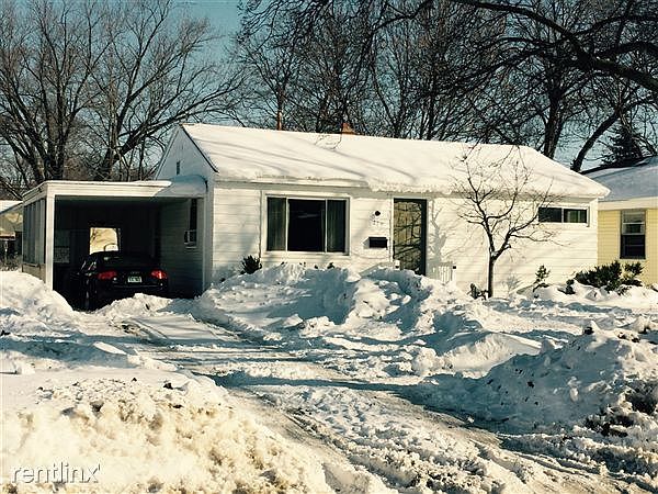 Exterior - winter 2015 (2)