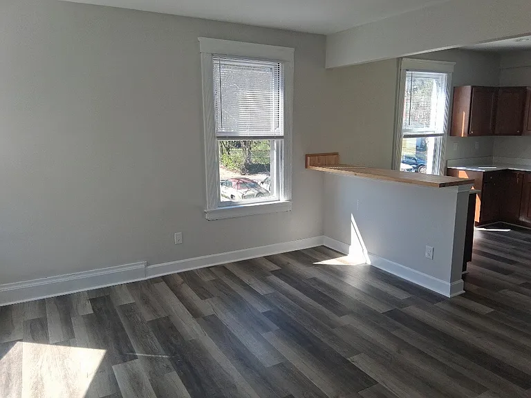 2031 Hewitt Ave #2 — Photo 5