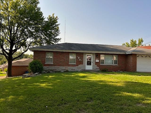 1st image of 1600 Meredith Dr