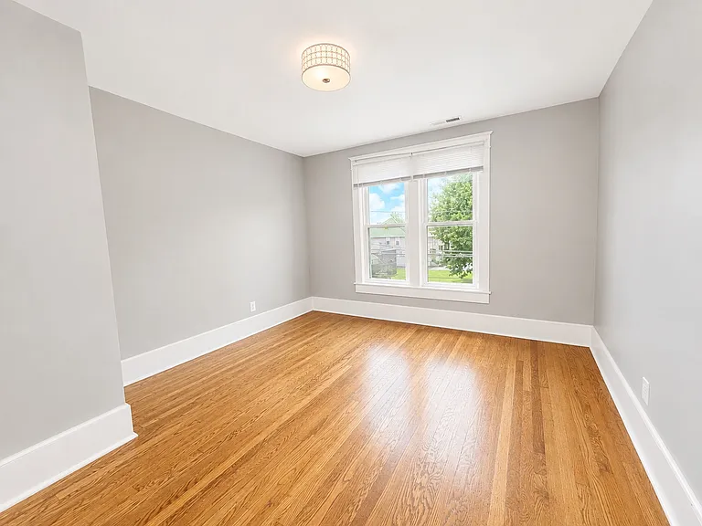 120 N 21st St #124 — Photo 11