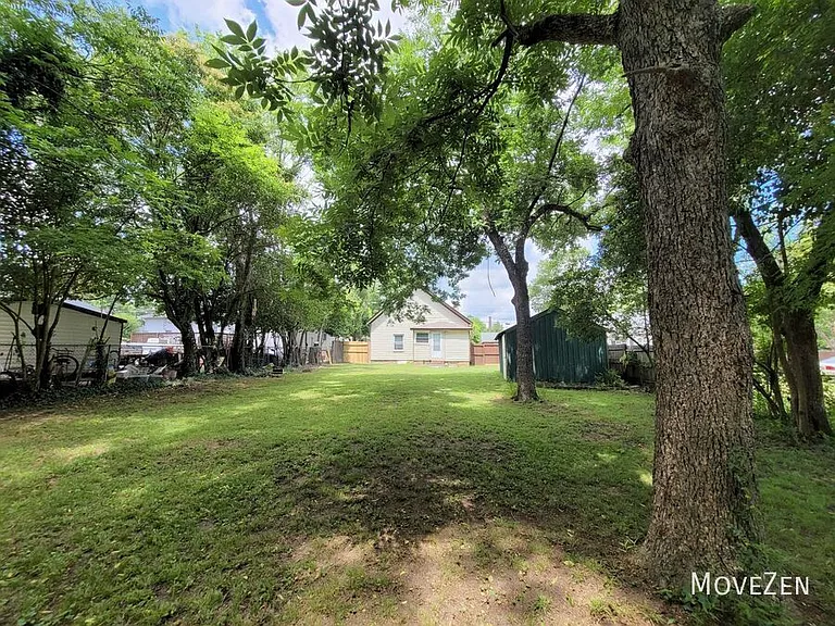 226 Cummings St — Photo 21
