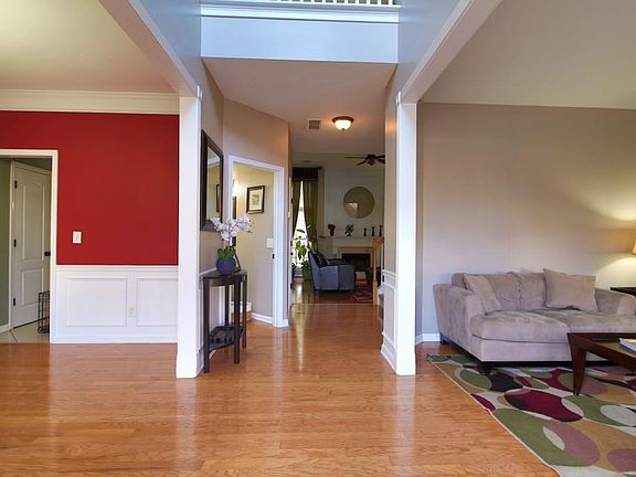3rd image of 1707 Hidden Pond Cir
