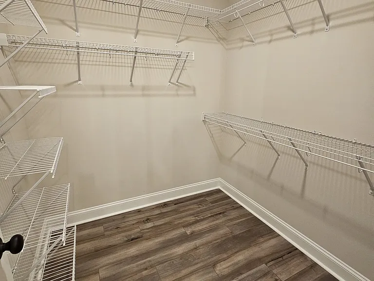 411 Perry Ave #1 — Photo 9