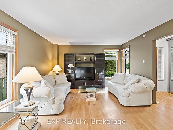 2nd image of 25 Lilac Ave