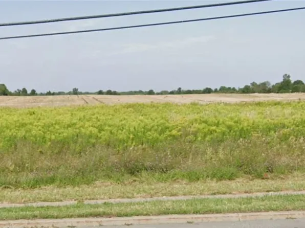 6071 Robinson Rd #21, Lockport, NY 14094