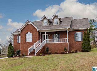 215 Honeybee Cir, Trussville, AL 35173