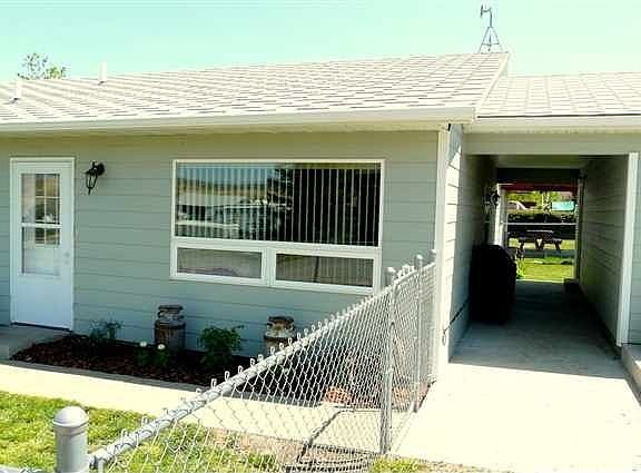 3rd image of 631 N 10th St