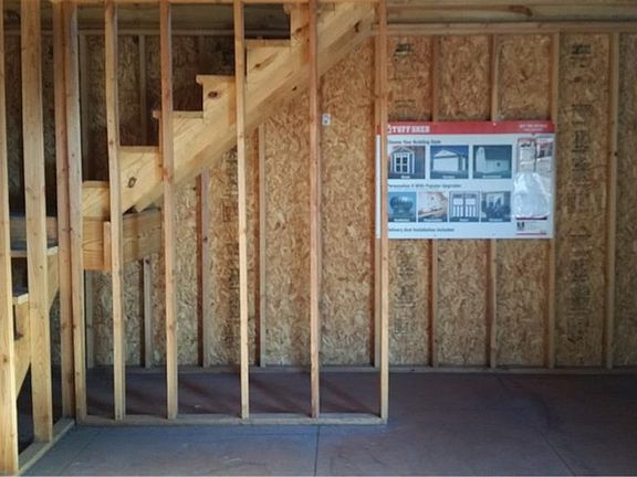 5th image of 1540 Sheri Ln N