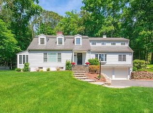 34 Blueberry Hill Rd, Weston, CT 06883