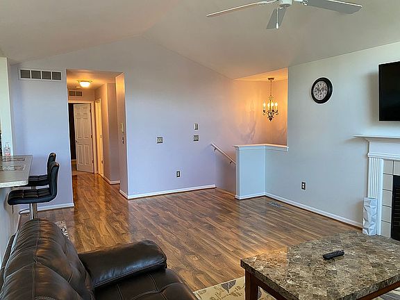 4th image of 15451 Cornell Dr