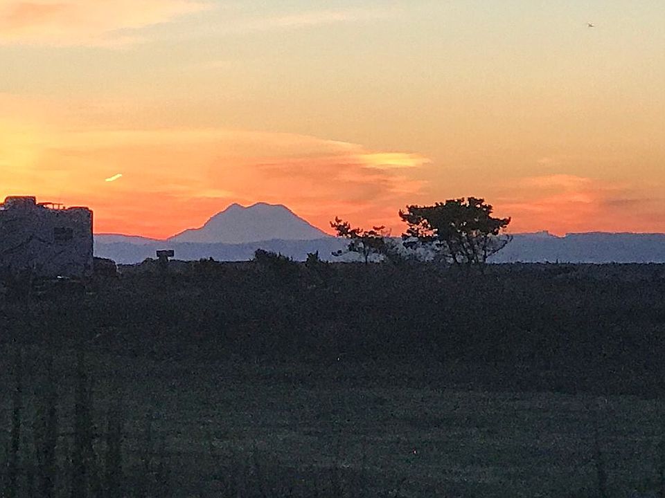 Sunrise w/Mt. Rainier 