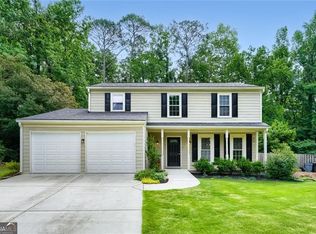 235 Barrington Dr E, Roswell, GA 30076