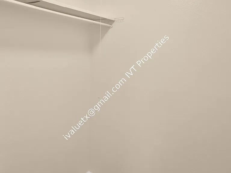7912 Echo Wind St #7912 — Photo 22