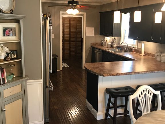 Dining room/ Kitchen