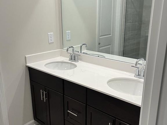 5th image of 1525 Villageside Ct