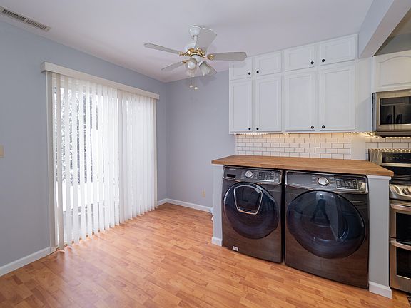 4th image of 3583 Kenbrooke Ct