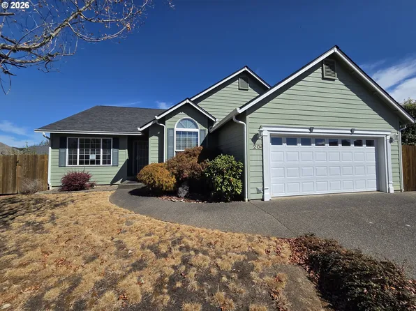204 Greyfox Dr, Sutherlin, OR 97479