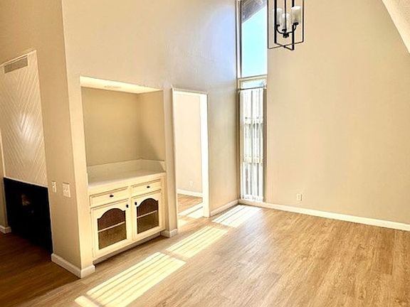 5th image of 31578 Agoura Rd Unit 4