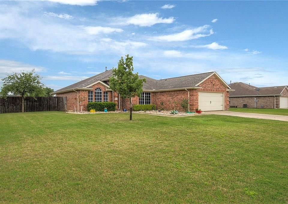 1st image of 3054 Stoney Hollow Ln