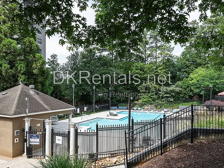 795 Hammond Dr #307 — Photo 8