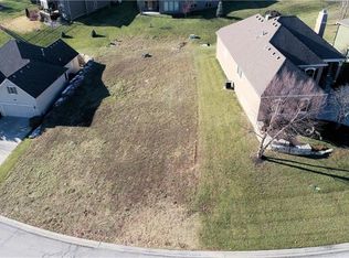 4928 Parkhill St, Shawnee, KS 66216